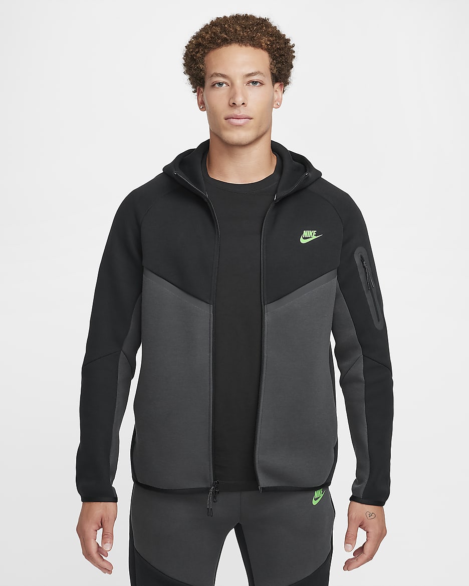 Felpa con cappuccio Windrunner e zip a tutta lunghezza Nike Tech Uomo. Nike CH